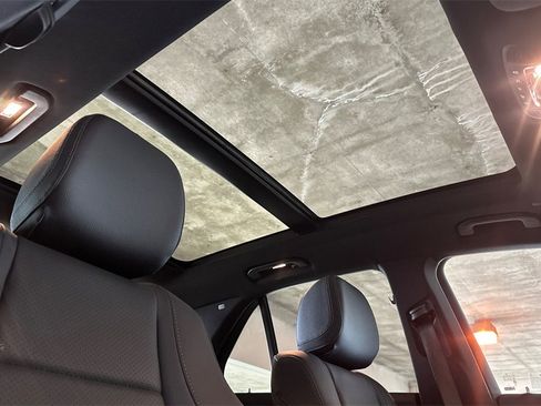 Certified 2025 Mercedes-Benz GLE 350 4MATIC image 20