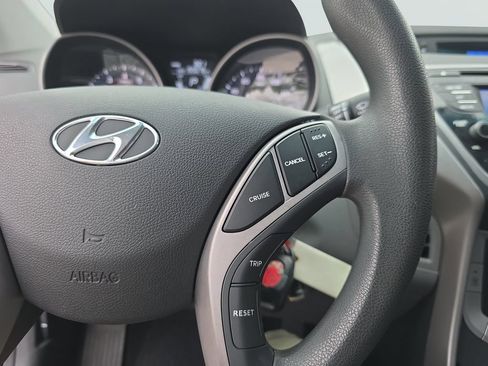 Used 2013 Hyundai Elantra GLS FWD image 20