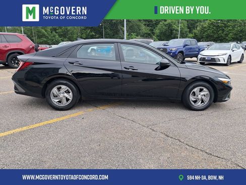 Used 2024 Hyundai Elantra SE FWD image 8