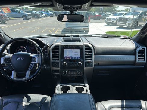 Used 2020 Ford F450 Platinum w/ FX4 Off-Road Package AWD/4WD image 13
