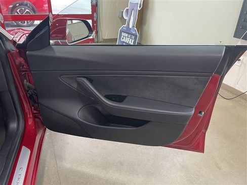 Used 2018 Tesla Model 3 Long Range image 14