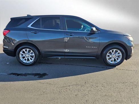 Used 2021 Chevrolet Equinox LT image 6