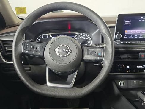 Used 2023 Nissan Rogue SV image 19