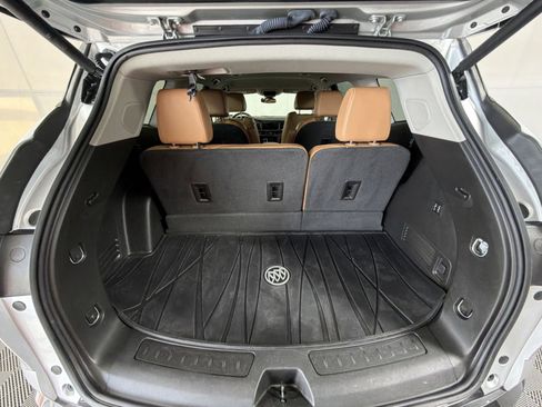 Used 2019 Buick Enclave Premium image 25