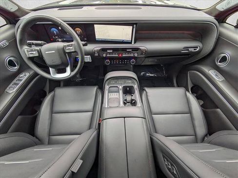 New 2026 Hyundai Palisade Calligraphy FWD image 3