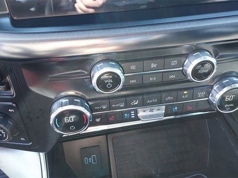 Certified 2021 Ford F150 Platinum w/ Equipment Group 701A High image 18