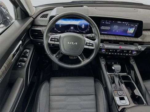 Used 2025 Kia Telluride SX Prestige image 25