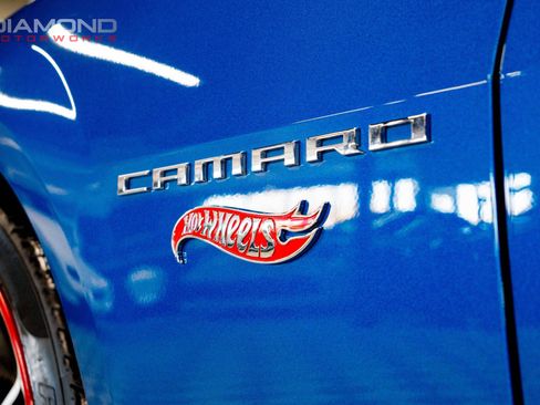 Used 2013 Chevrolet Camaro SS w/ Hot Wheels Special Edition image 33