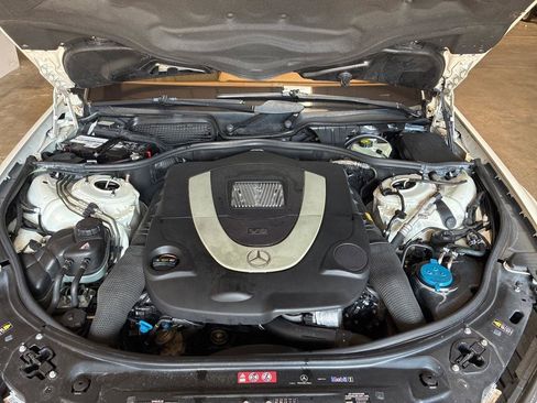 Used 2011 Mercedes-Benz S 550 image 32