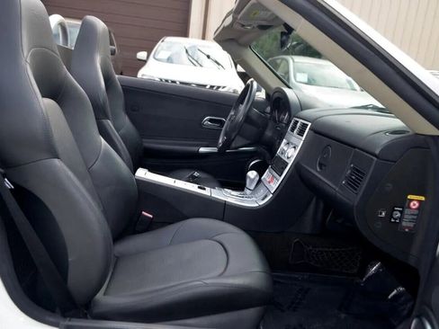 Used 2005 Chrysler Crossfire Limited RWD image 22