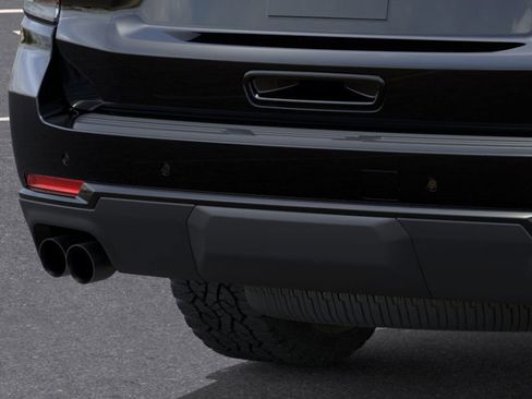 New 2026 Chevrolet Suburban Z71 w/ Z71 Off-Road Package image 14