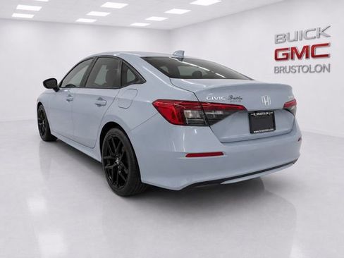 Used 2022 Honda Civic Sport image 12
