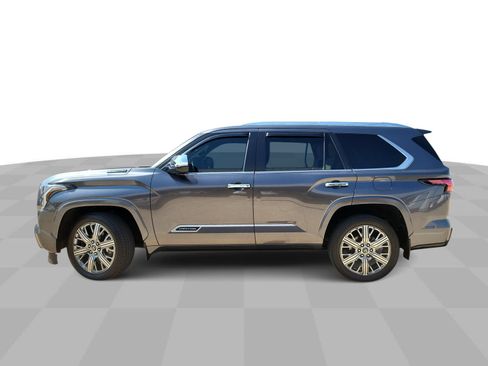 Used 2024 Toyota Sequoia Capstone AWD/4WD image 5