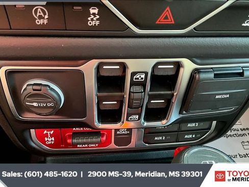 Used 2025 Jeep Gladiator Mojave image 22