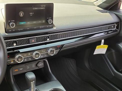 Certified 2025 Honda Civic Sport image 30