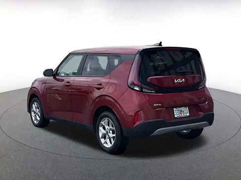 Used 2025 Kia Soul LX w/ LX Technology Package image 11