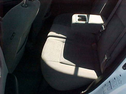 Used 2010 Nissan Sentra 2.0 SR FWD image 13