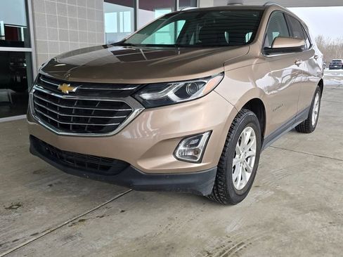 Used 2018 Chevrolet Equinox LT w/ Sun & Infotainment Package image 9