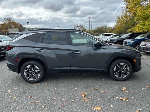 New 2026 Hyundai Tucson SEL image 2