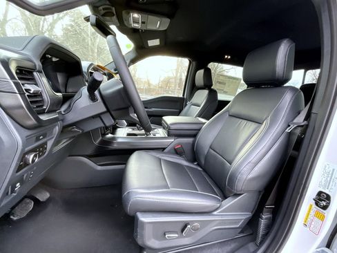 New 2026 Ford F150 Lariat w/ Equipment Group 502A High image 11