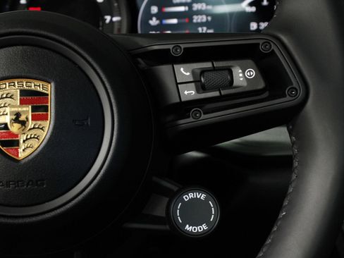 Certified 2024 Porsche 911 Carrera S RWD image 31