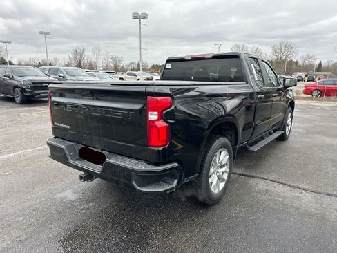 Used 2021 Chevrolet Silverado 1500 Custom image 4