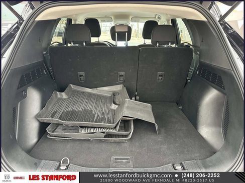 Used 2022 Ford Escape SE image 11