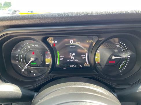 Used 2024 Jeep Wrangler Unlimited AWD/4WD image 27