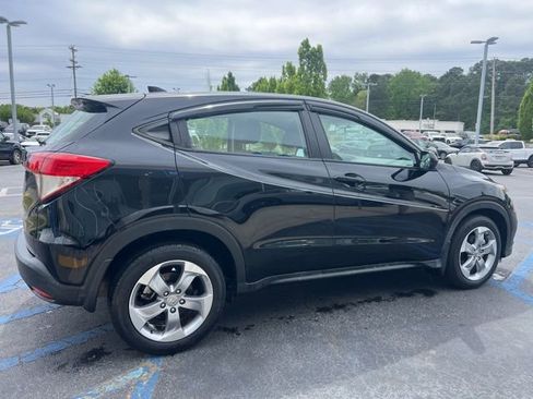Used 2021 Honda HR-V LX image 5