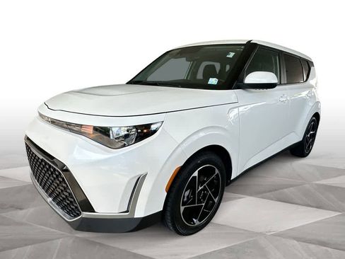 Used 2023 Kia Soul EX FWD image 4