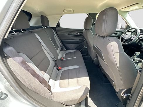 Used 2023 Chevrolet TrailBlazer LT FWD image 24