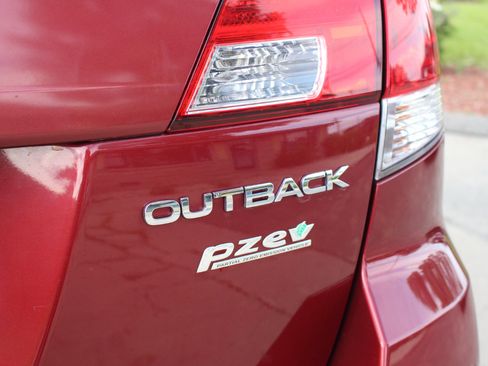 Used 2014 Subaru Outback 2.5i w/ Alloy Wheel Package image 38