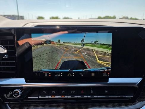 New 2026 GMC Sierra 1500 SLE w/ Preferred Package image 17