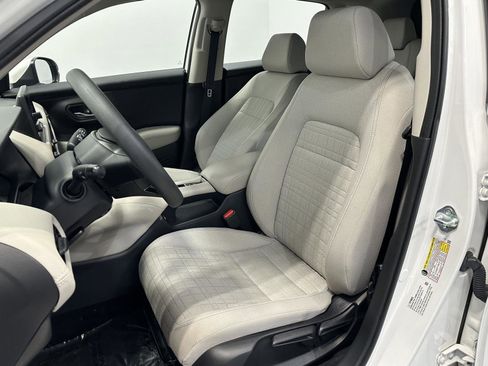 Certified 2023 Honda HR-V LX image 14