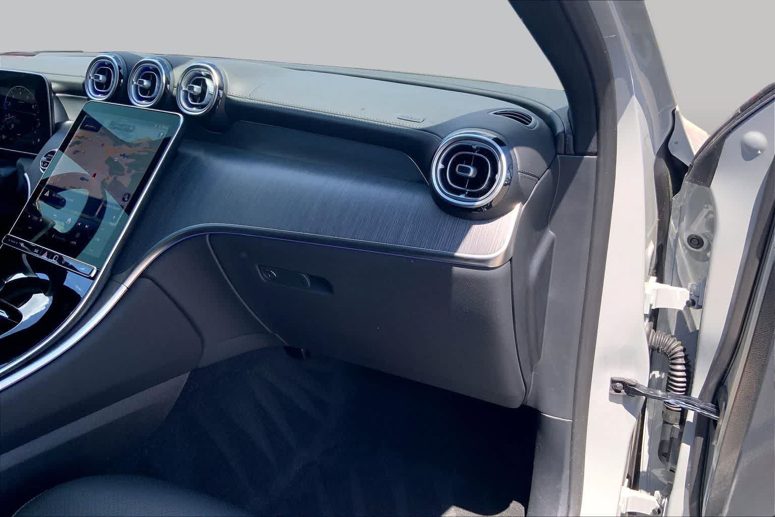 Certified 2026 Mercedes-Benz GLC 300 4MATIC image 18