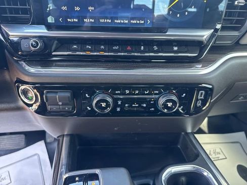 Used 2025 Chevrolet Silverado 1500 LT Trail Boss w/ Convenience Package II AWD/4WD image 20