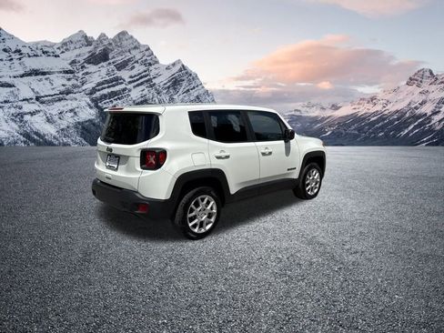 New 2023 Jeep Renegade Latitude image 5