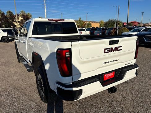 New 2026 GMC Sierra 2500 Denali w/ Denali Reserve Package image 8