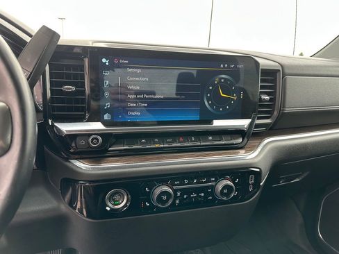 Used 2023 Chevrolet Silverado 1500 LT image 15