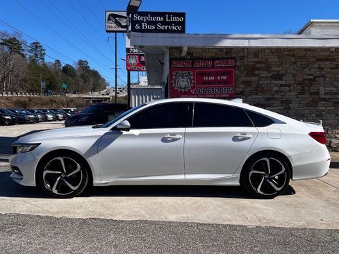 Used 2019 Honda Accord Sport image 3