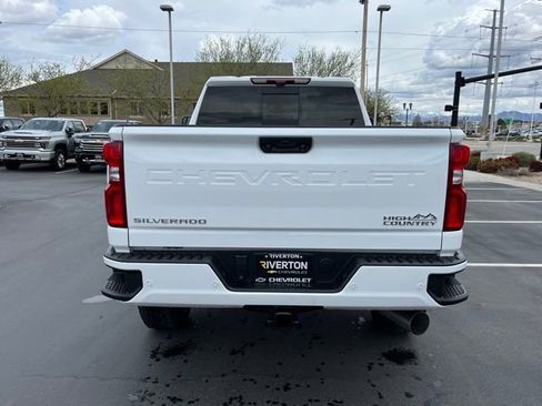 New 2023 Chevrolet Silverado 3500 High Country w/ Z71 Off-Road Package AWD/4WD image 8