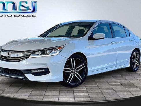 Used 2017 Honda Accord Sport image 1