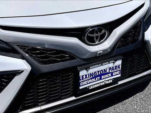 Used 2022 Toyota Camry XSE w/ Navigation Package image 31