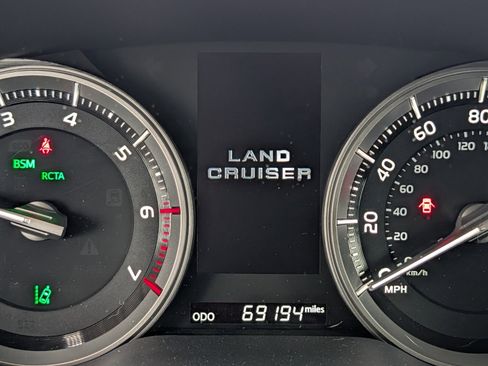Used 2020 Toyota Land Cruiser Heritage Edition AWD/4WD image 21
