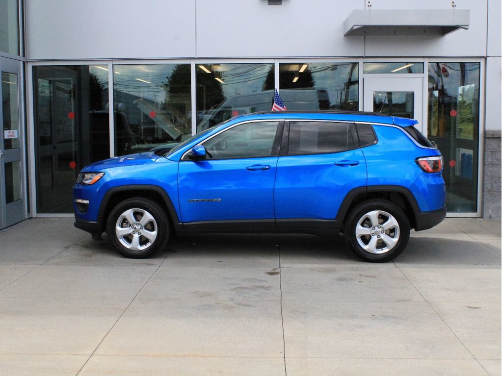 Used 2019 Jeep Compass Latitude w/ Popular Equipment Group AWD/4WD image 5