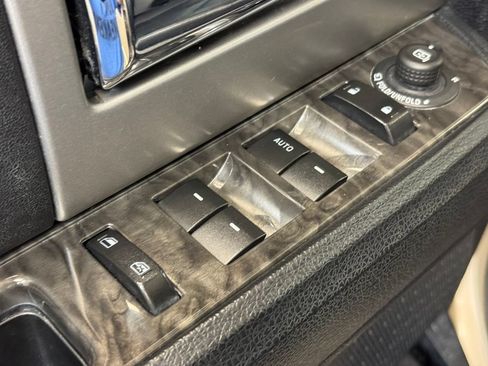 Used 2017 Ford Expedition Limited w/ Equipment Group 301A AWD/4WD image 12
