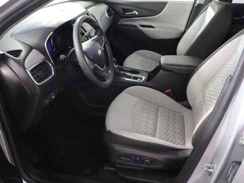 Used 2022 Chevrolet Equinox LT AWD/4WD image 17