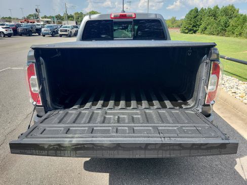 Used 2022 GMC Canyon Denali AWD/4WD image 10
