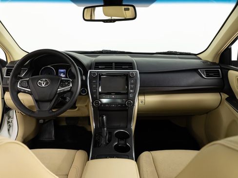 Used 2017 Toyota Camry XLE w/ Advanced Technology Package FWD image 32