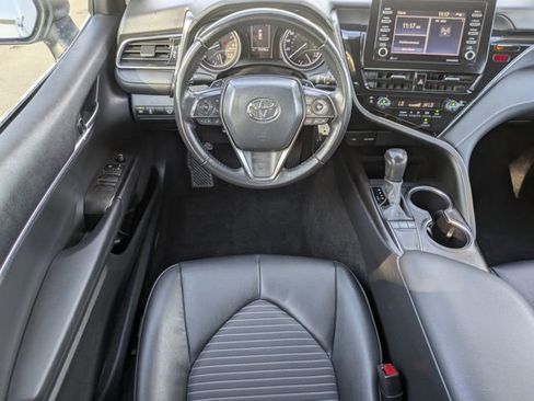 Used 2024 Toyota Camry SE image 12